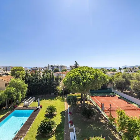 A C 8br 15p With Pool & Tennis - *