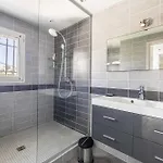 فيلة A C 8br 15p With Pool & Tennis - أنتيب